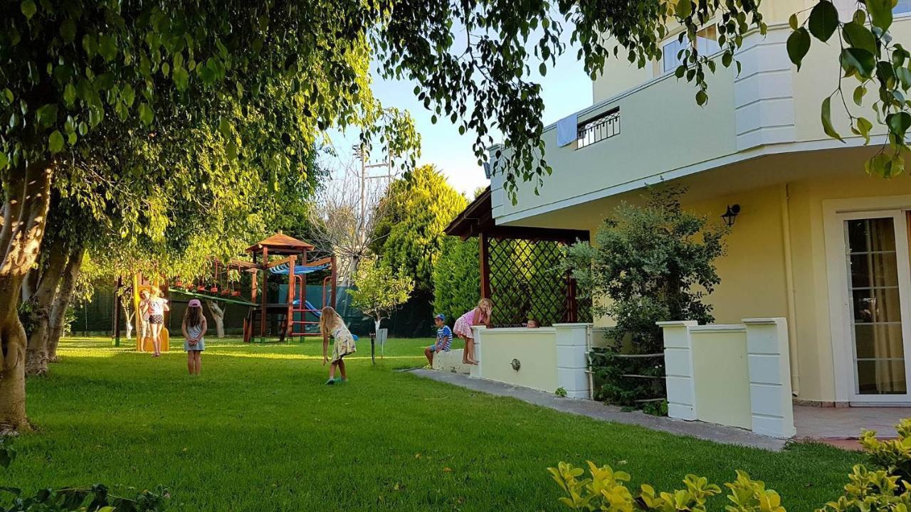 Sofia Studios & Apts Agia Marina Nea Kydonias Exterior photo